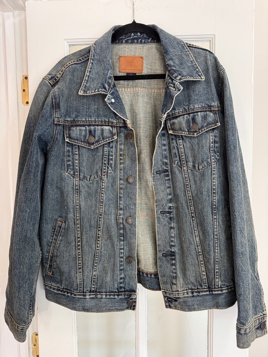 GAP Other - GAP Men's Vintage Wash Denim Jacket in Faded Blue